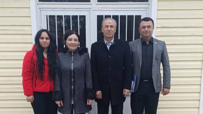 Eğitim Bir-Sen Aksaray Şube Başkanı Murat Görmez, beraberindeki heyetle birlikte