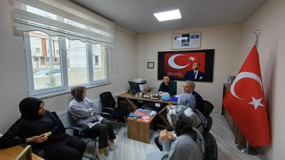 Eğitim-Bir-Sen Aksaray Şube Başkanı Murat Görmez, kentteki eğitim kurumlarını ziyaret