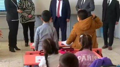 Gülağaç Belediye Başkanı Doğan Başbuğ, İlçe Kaymakamı ve Vali Yardımcısı
