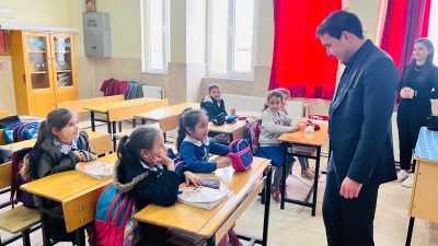 Eskil Kaymakamı Fuat Yurddaş, ilgili kurum amirleriyle birlikte Fatih Mahallesi’ni