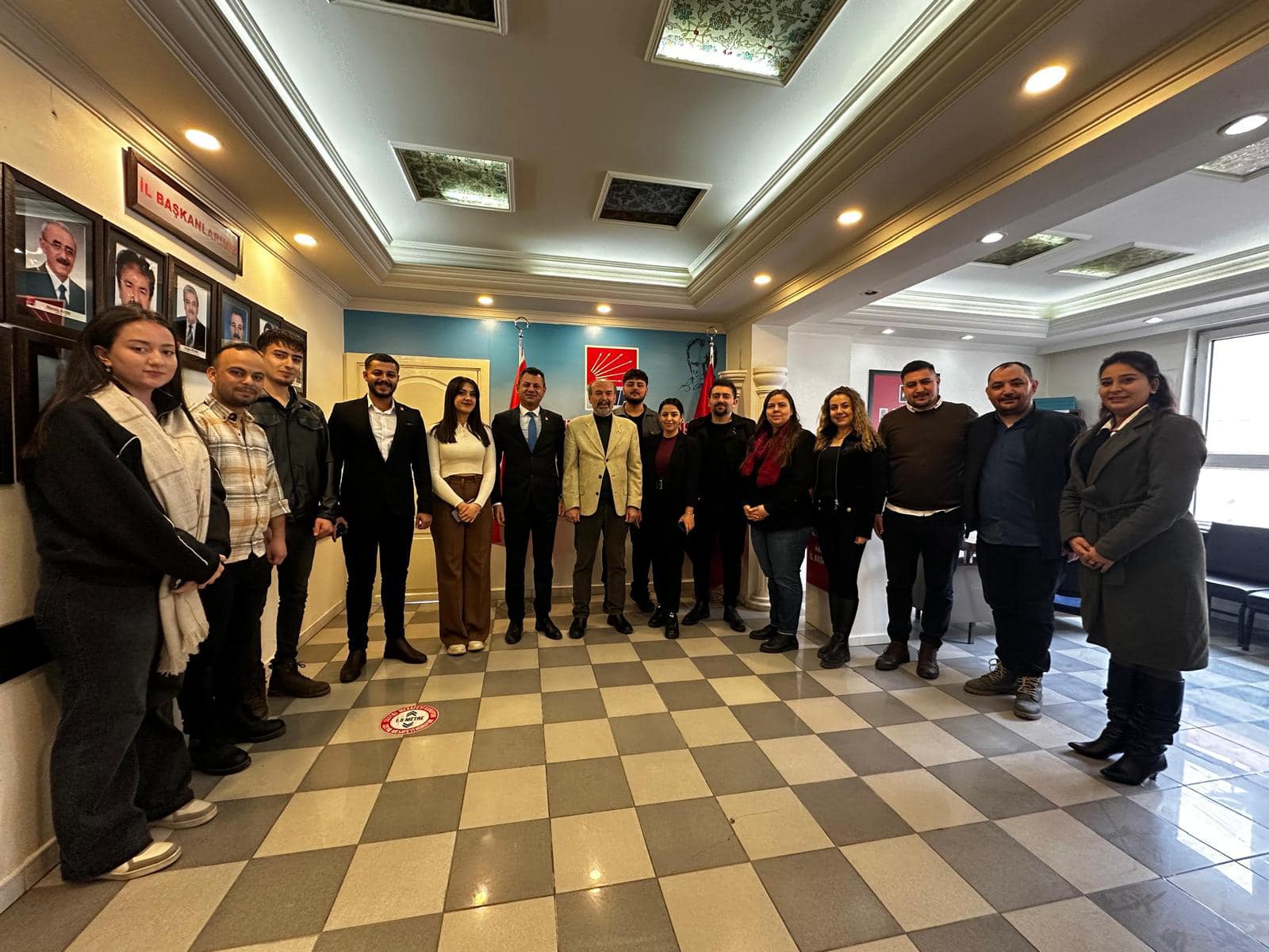 CHP Aksaray İl Başkanlığı’nda gençlik buluşması: Gençlerin geleceği masaya yatırıldı