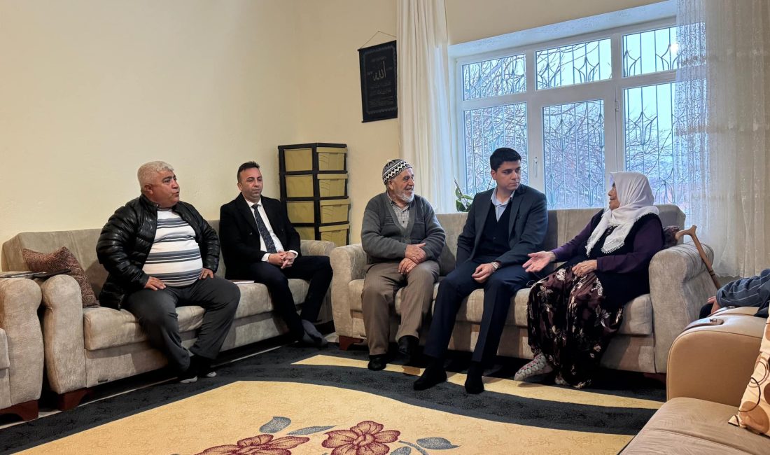 Güzelyurt Kaymakamı Muammer Yetiş, Selime beldesinde ikamet eden vatandaşları ziyaret