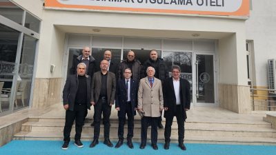 Aksaray’daki yerel basın temsilcileriyle bir araya gelen Konya Basın İlan