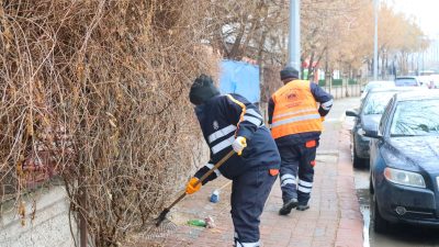 Aksaray Belediyesi, Taşpazar Mahallesi’nde cadde ve sokaklarda mıntıka temizliği yaparak