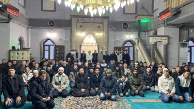 Aksaray’da bu haftaki sabah namazı buluşması, Yakabağları Camiinde gerçekleştirildi. İl