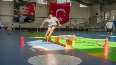 Aksaray Gençlik Merkezi, gençlerin hayallerine ulaşmalarına yardımcı olmak amacıyla BESYO,