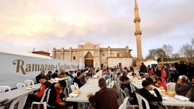 Ramazan ayının manevi atmosferini yaşatmak ve ihtiyaç sahiplerine destek olmak