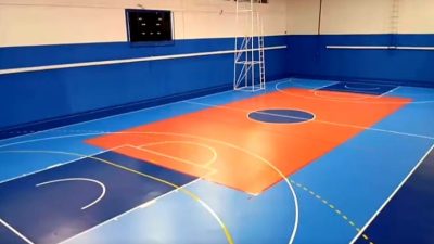 Aksaray’ın Ortaköy ilçesinde bulunan Yunus Emre Spor Salonu, yapılan tadilat