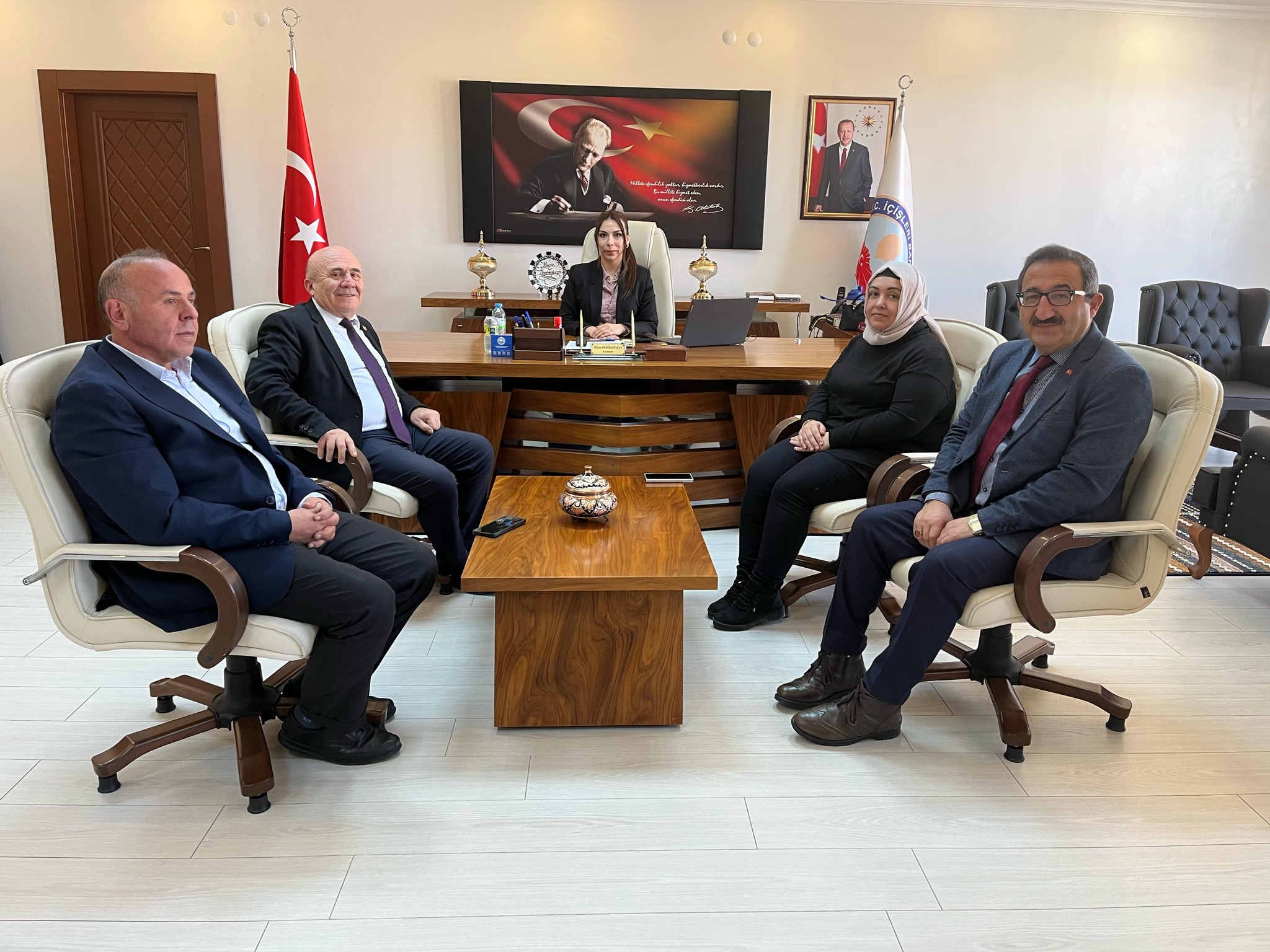 Sarıyahşi Kaymakamı Miyase Demirkoparan, İl Genel Meclis Üyeleri Muhiddin Hilal
