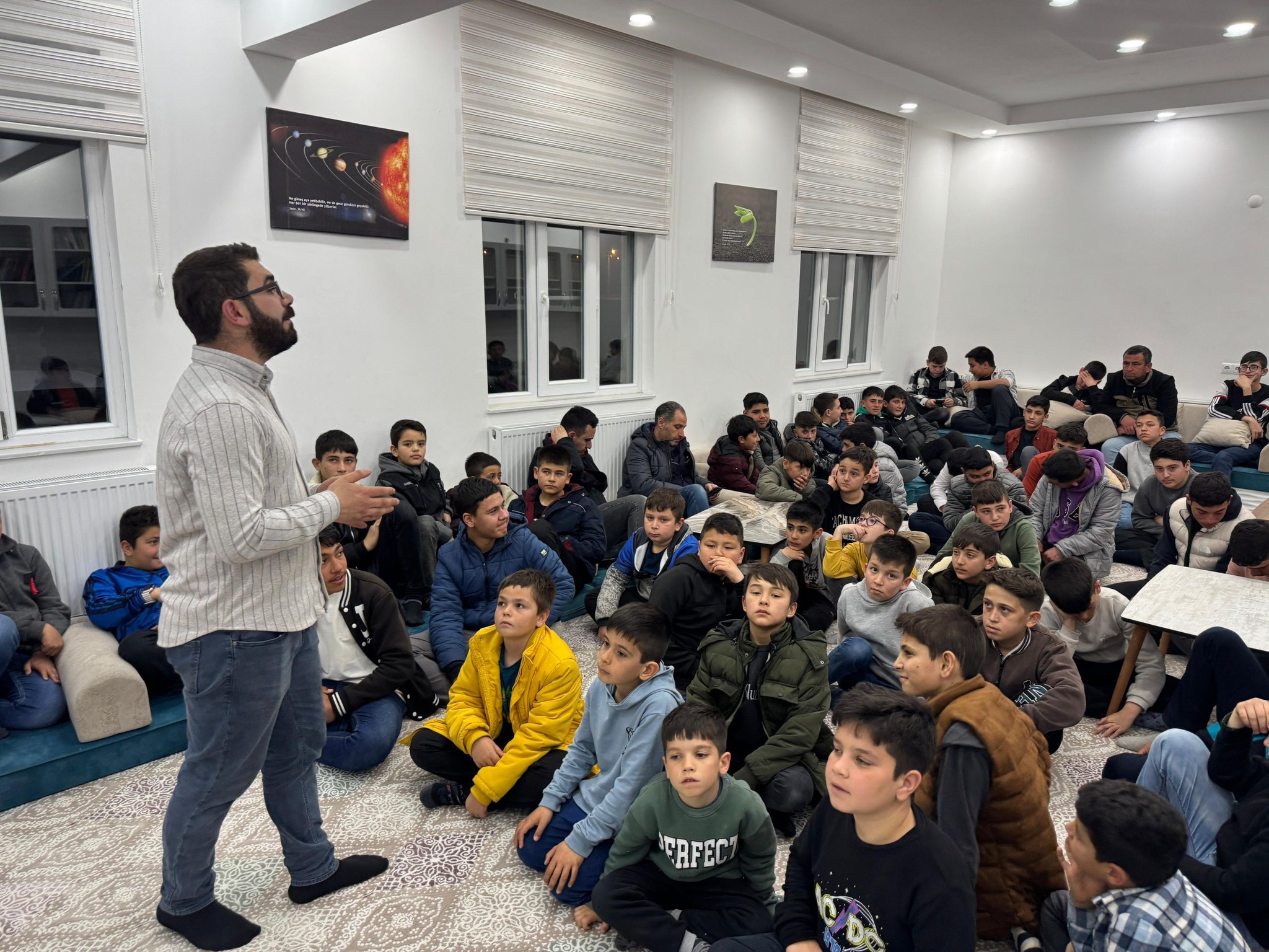 Gençlikte manevi devrim: Sultanhanı’nda ‘Bir Konu, Bir Konuk’ Buluşması!