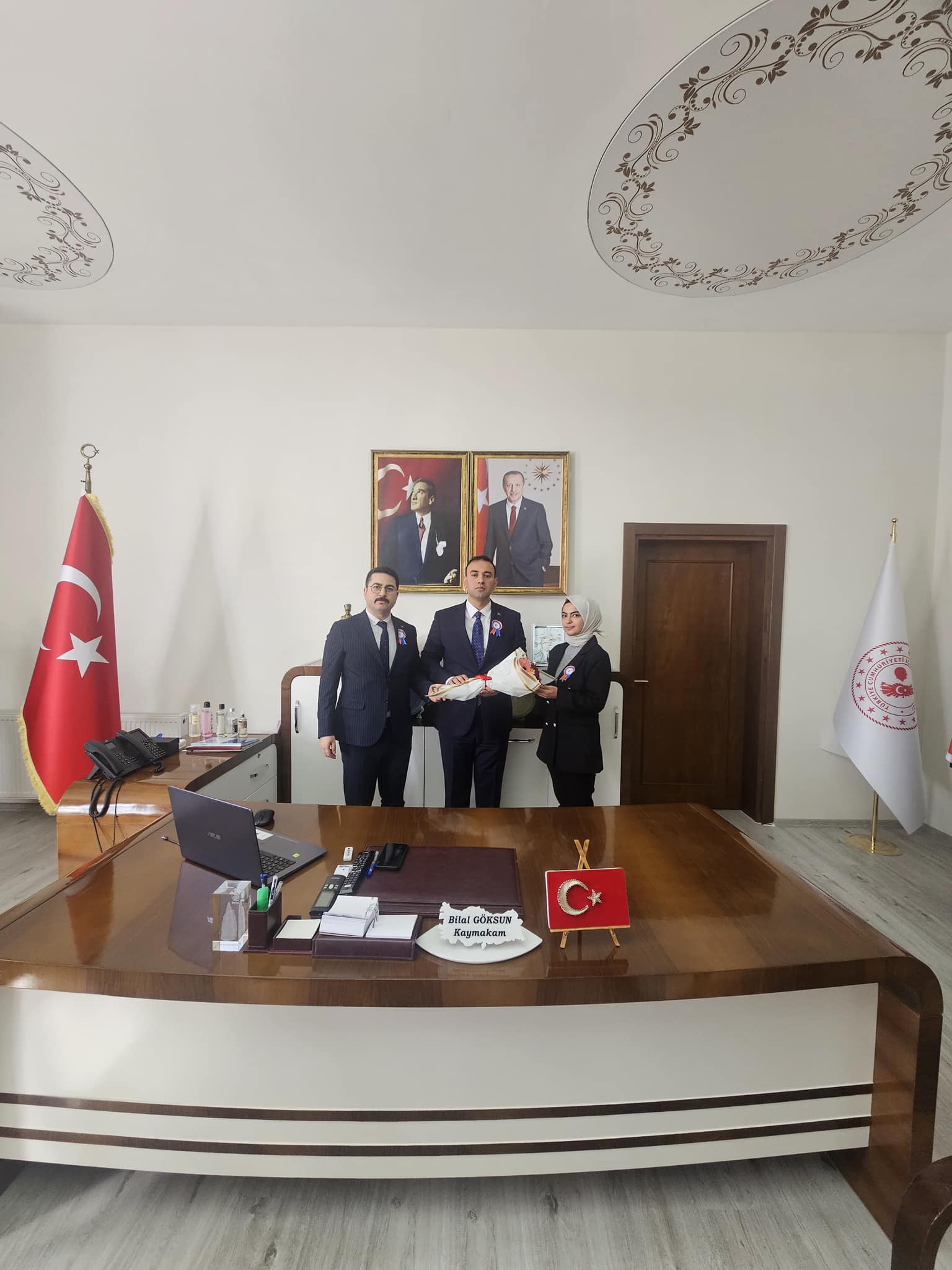 Sultanhanı Kaymakamı Vergi Haftası nedeniyle Mal Müdürü ve Gelir Uzman Yardımcısını kabul etti