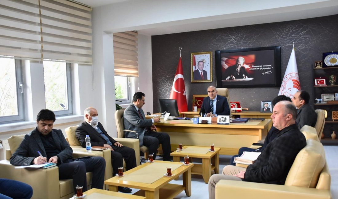 Aksaray’ın tarımı masaya yatırıldı: Verimliliği artıracak yeni adımlar Aksaray Tarım ve Orman İl Müdürlüğü’nün haftalık olağan toplantısı, İl