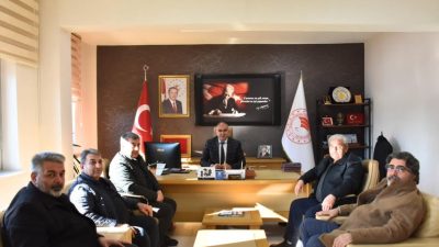 Aksaray Fırıncılar Odası Başkanı Halis Altınsoy ve yönetim kurulu üyeleri,