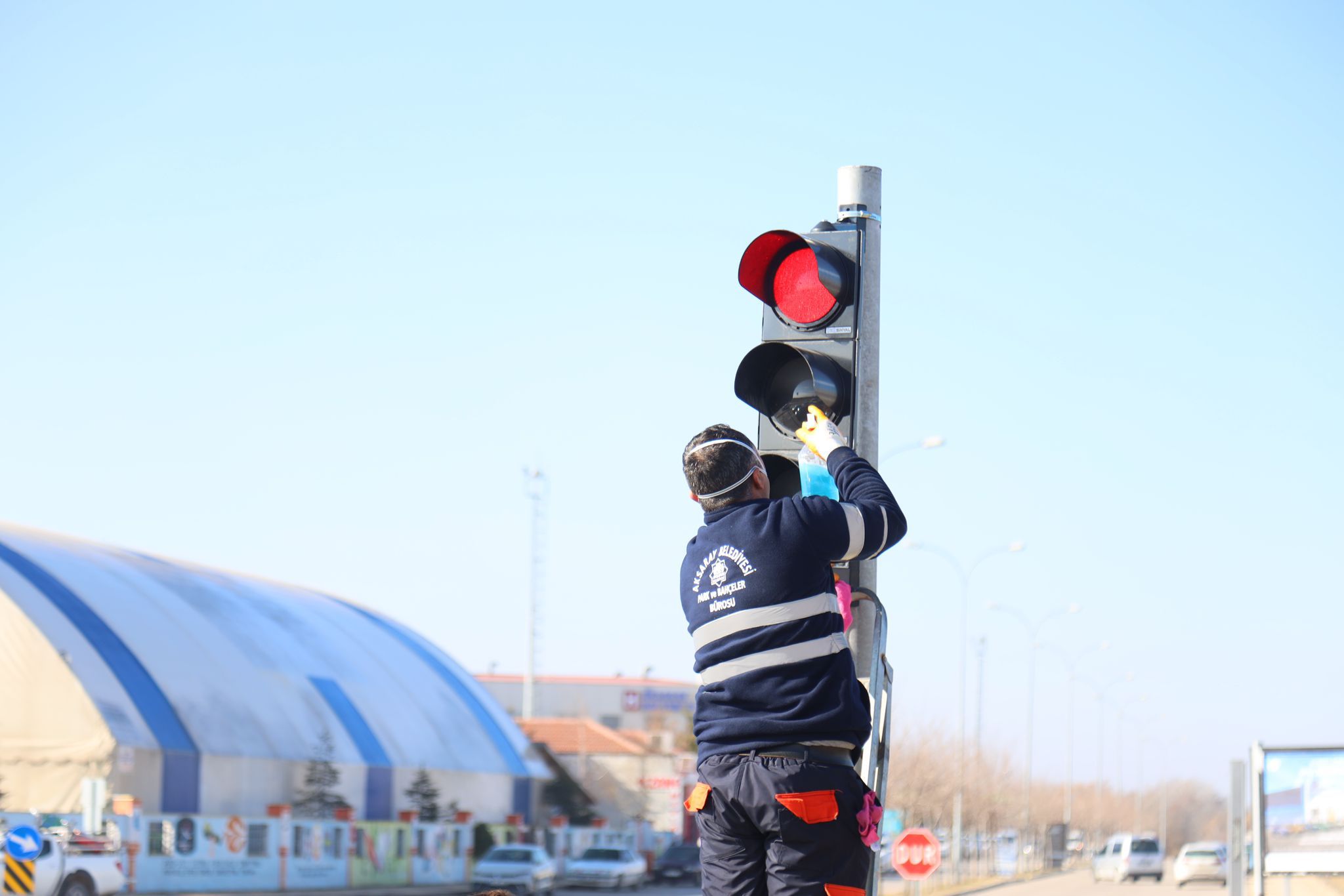 Aksaray’da trafik güvenliği için sinyalizasyon çalışmaları devam ediyor