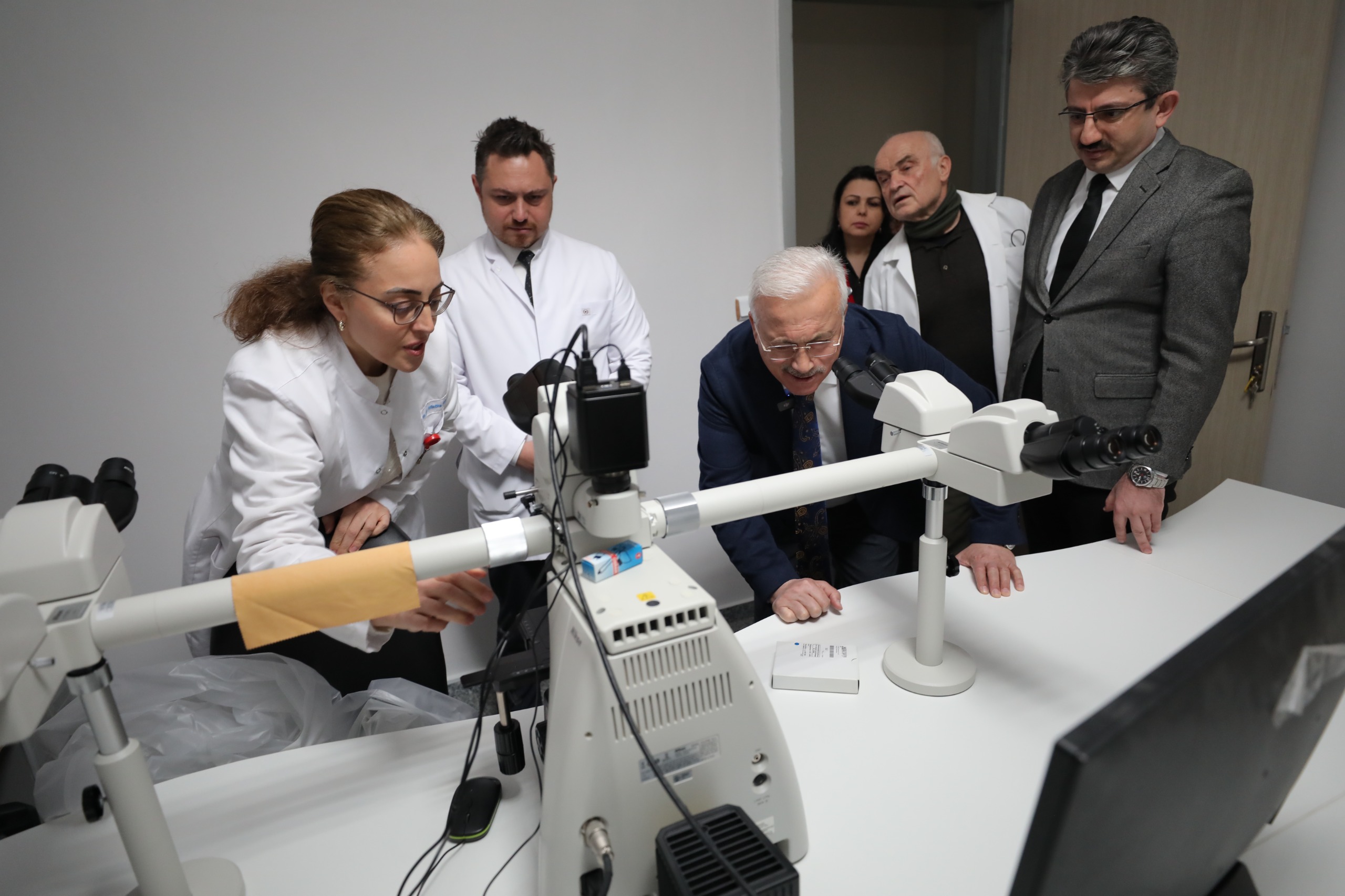 Aksaray Eğitim ve Araştırma Hastanesi Patoloji Kliniği yeni tıbbı cihazlarla