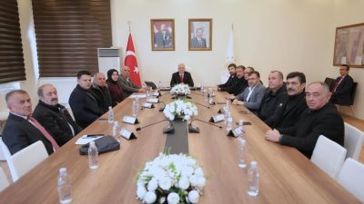 Aksaray Valisi Mehmet Ali Kumbuzoğlu başkanlığında, Uluırmak Sulama Birliği toplantısı