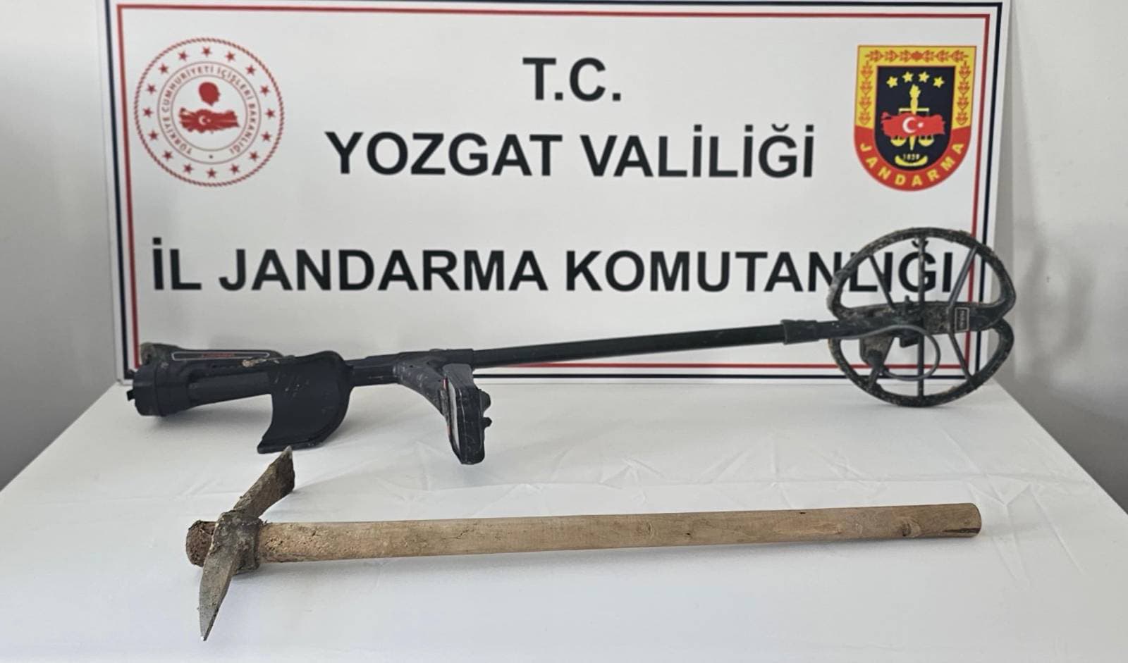 Kaçak kazı yapan şüpheli suçüstü yakalandı