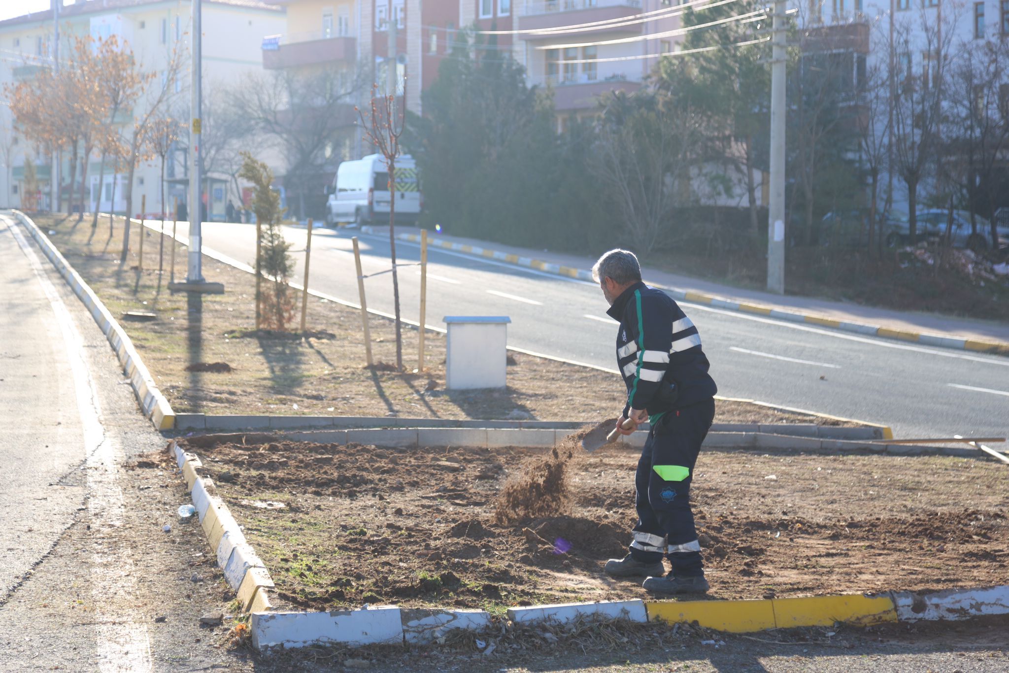 Aksaray’da şehrin farklı noktaları yeşillendiriliyor