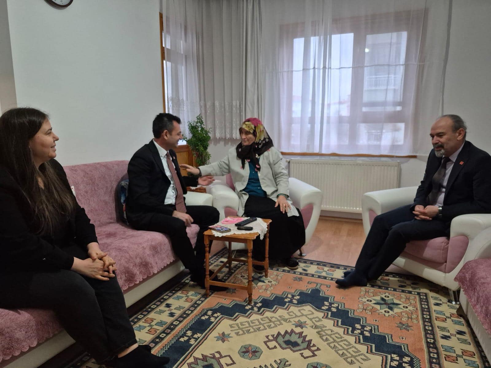 Sıcak sohbet, samimi buluşma! Aksaray CHP’den hane ziyaretleri