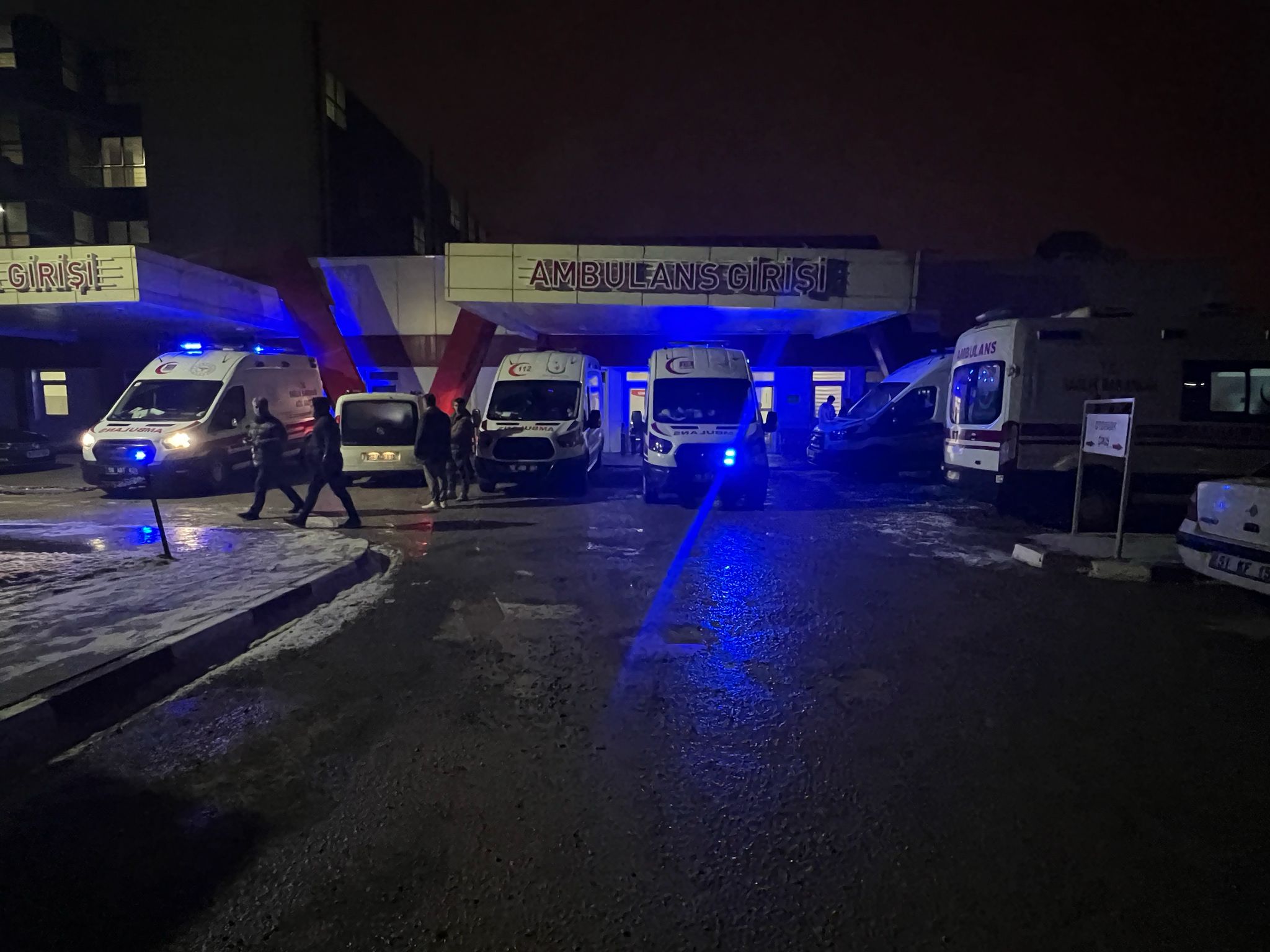 Sivas'ın Akıncılar ilçesinde bir camide teravih namazı sırasında doğal gazlı