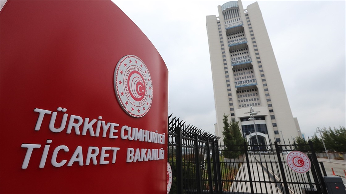 Ticaret Bakanlığı, 8 şirketi daha “dış ticaret sermaye şirketi” statüsüne aldı