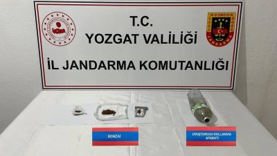 Yozgat’ta düzenlenen uyuşturucu operasyonunda 4 şüpheli gözaltına alındı. İl Jandarma