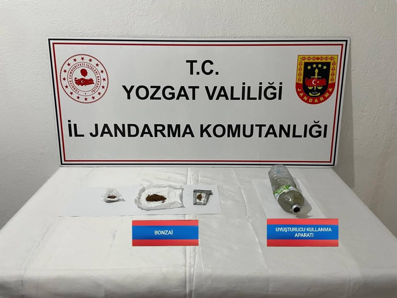 Uyuşturucu operasyonunda 4 zanlı yakalandı