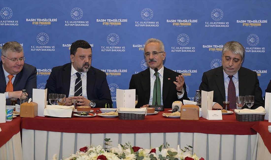 Bakan Uraloğlu, demir yolu