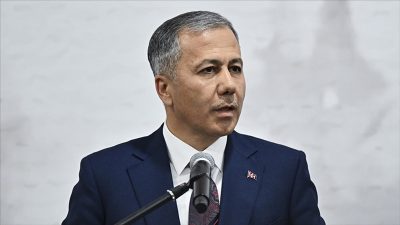 İçişleri Bakanı Ali Yerlikaya, "Lütfen, trafik kurallarına harfiyen uyalım. Asla
