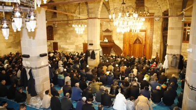 Aksaray Belediyesi, düzenlediği ramazan ayı etkinlikleri ile şehir genelinde manevi