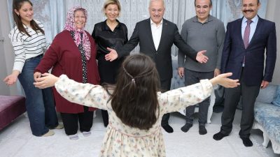Aksaray Valisi Mehmet Ali Kumbuzoğlu, kentte koruyucu ailelerle bir araya