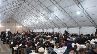 Aksaray Belediyesi, Ramazan ayında her gün binlerce vatandaşı iftar sofralarında