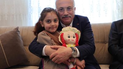 Aksaray Valisi Mehmet Ali Kumbuzoğlu, Ramazan Bayramı dolayısıyla şehit ailesine
