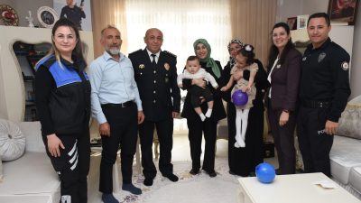 Onlar vatan için canlarını feda etti, biz de onların emanetlerine
