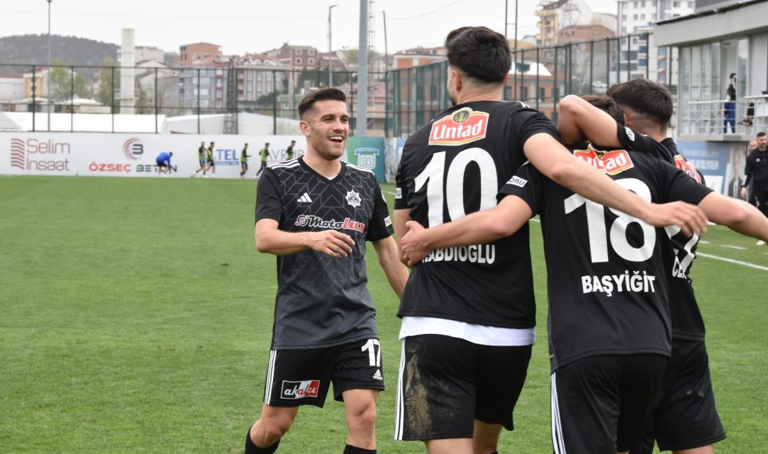 Siyah-beyazlı ekip, son iki