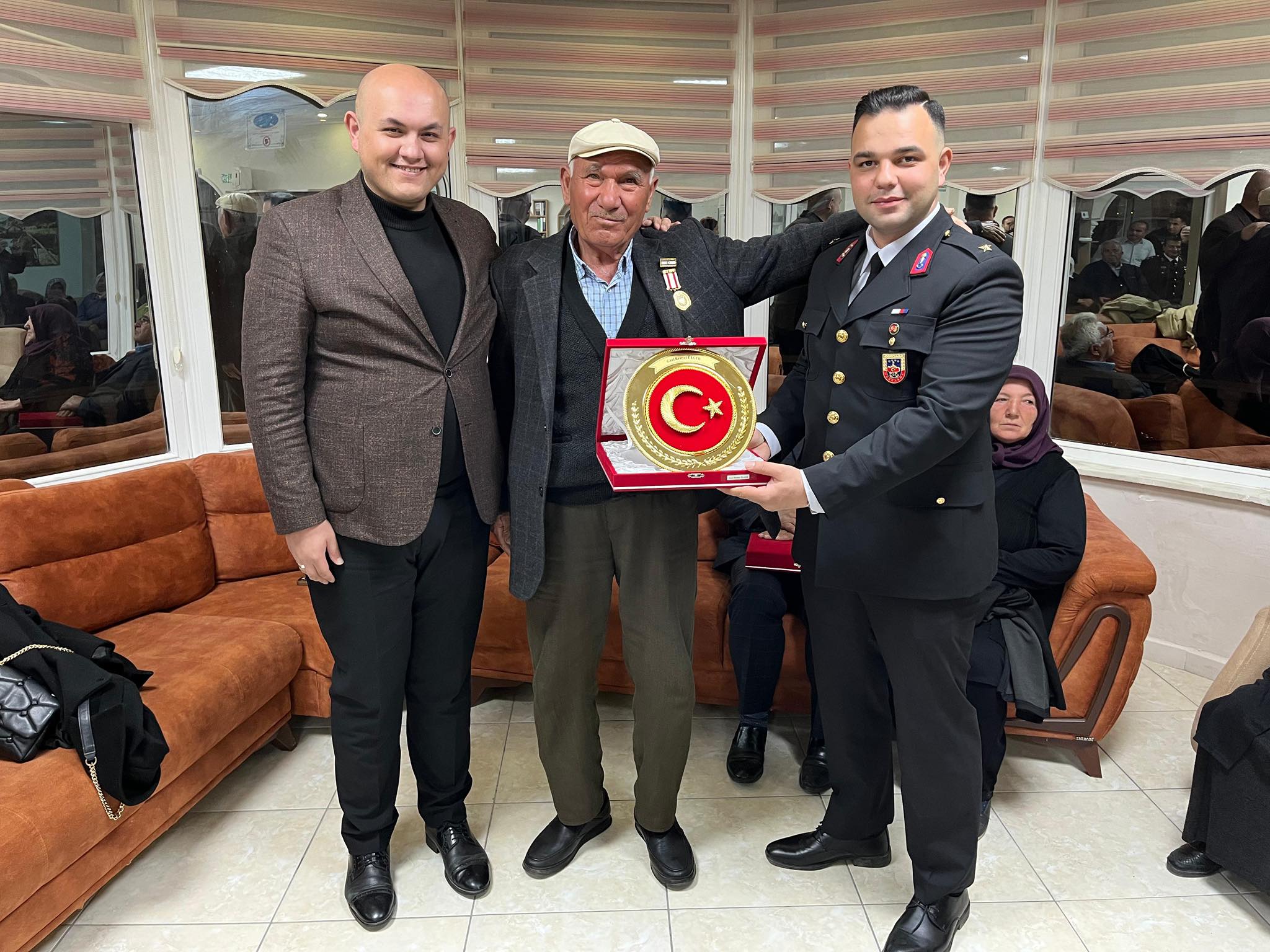Vefa ve minnet gecesi! Ağaçören’de şehit aileleri ve gazilerle iftar