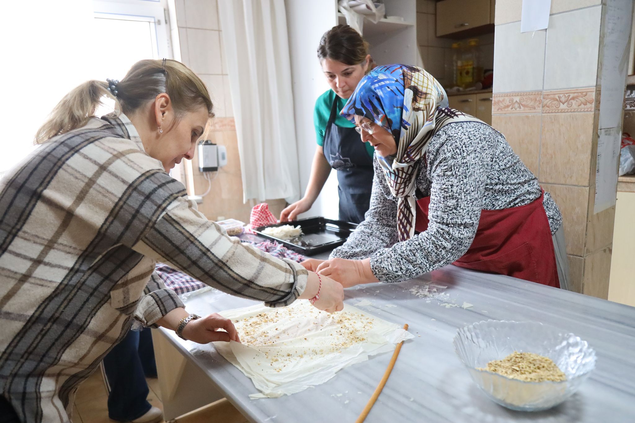 Aksaray Belediyesi’nin AKMEK kursları, kadınların yeteneklerini ortaya çıkarıyor