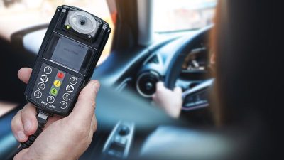 Resmi Gazete’de yayımlanan yeni yönetmelik, motorlu araçlarda kullanılacak alkol kilidi