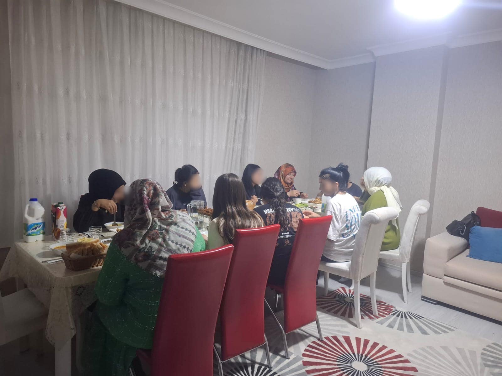Aile Yılı kapsamında düzenlenen iftar programında, şehit aileleri, gaziler ve