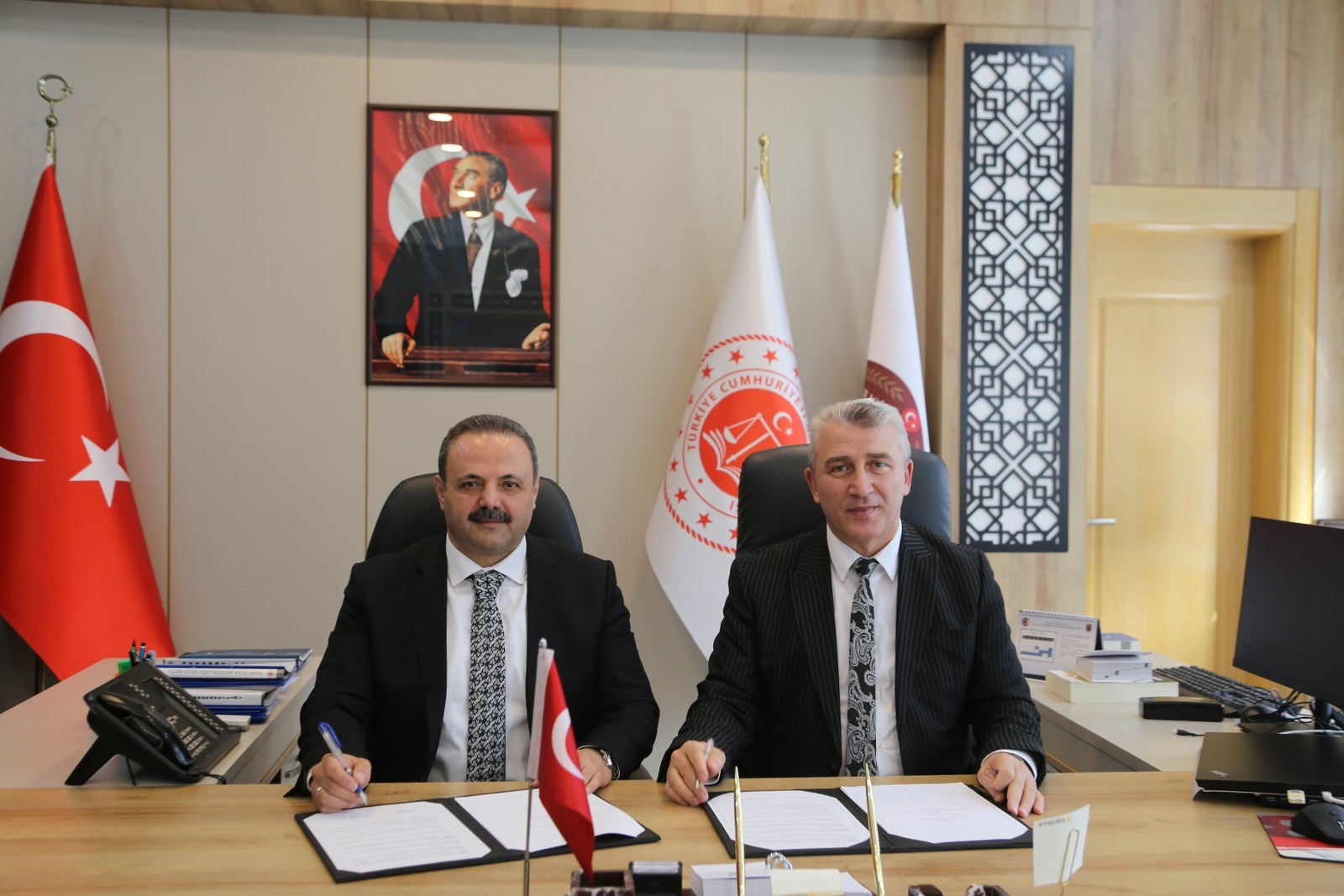 Toplum yararına katkı sağlayan her projeyi destekliyoruz