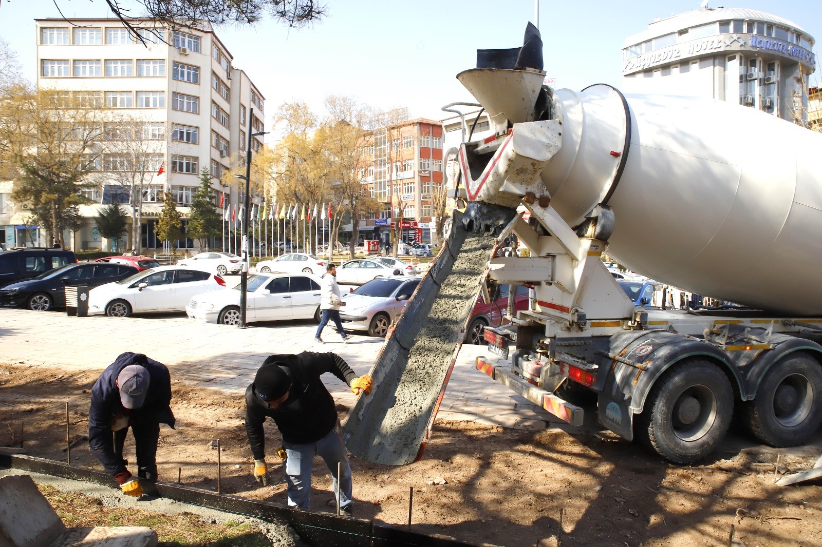 Aksaray Belediyesi, kent estetiğine uygun ve esnafın çalışma koşullarını iyileştirecek