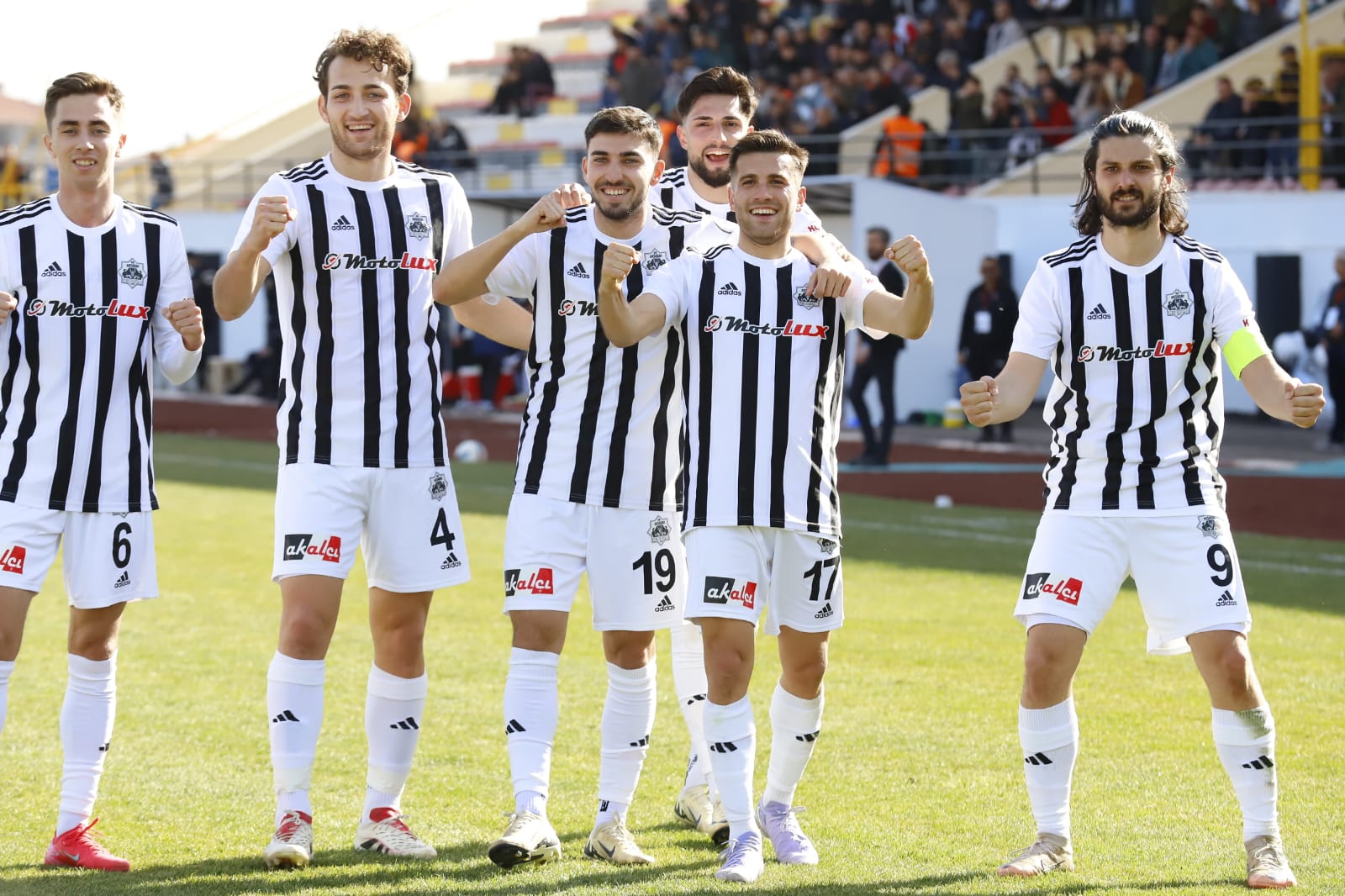 Lider geri döndü! Aksarayspor’dan Giresunspor’a 4 gollü ders