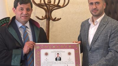 Aksaray Barosu, genç bir avukatı daha mesleğe kazandırmanın gururunu yaşadı.