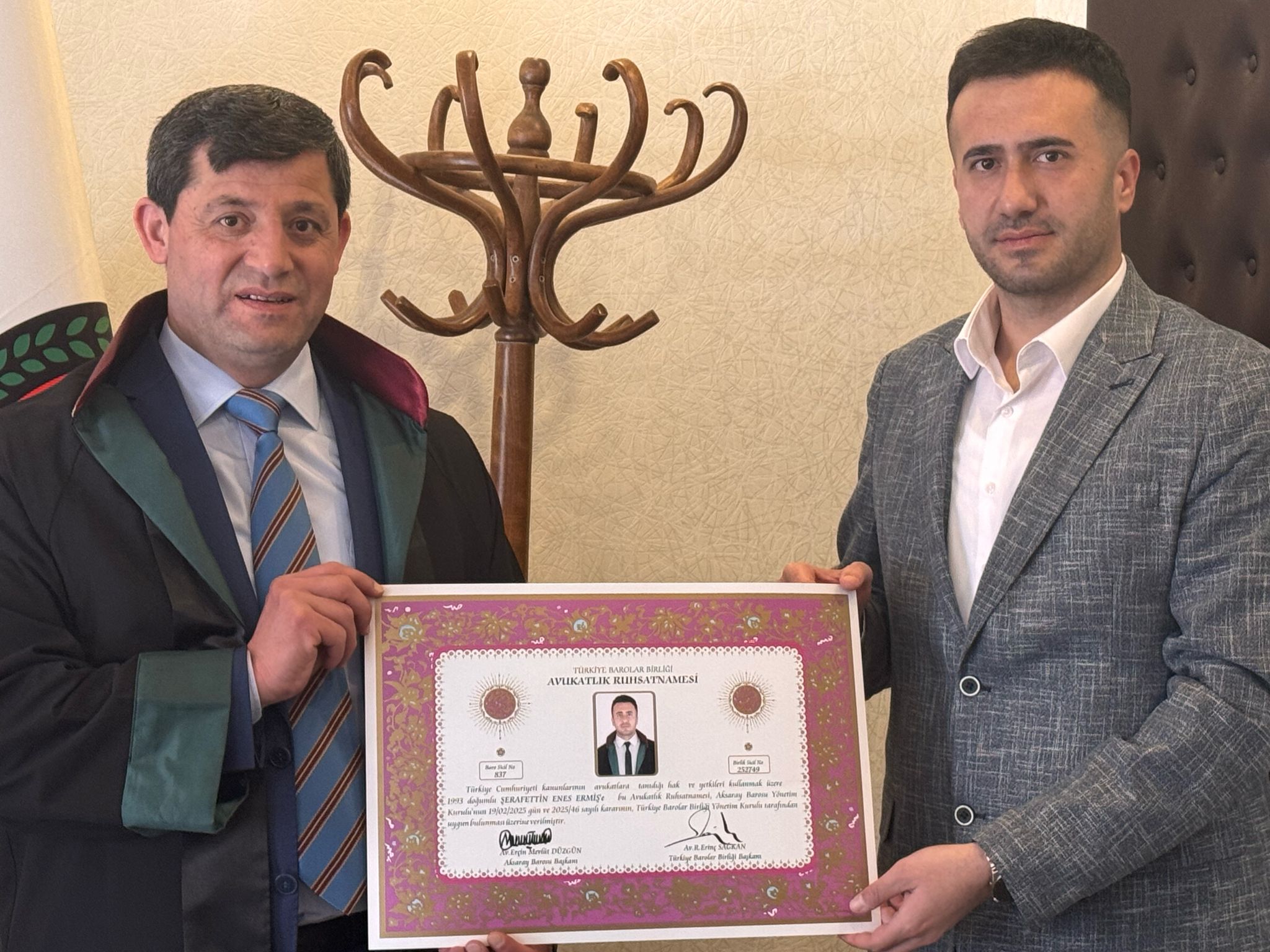 Baro’da yeni isimler; Genç avukat ruhsatını aldı