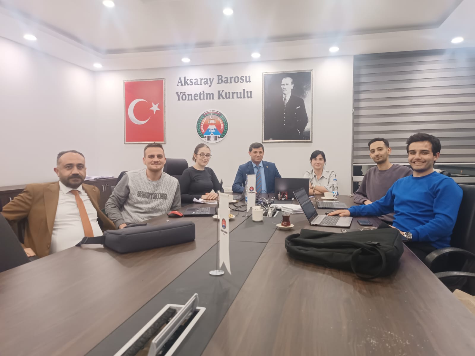 Baro Başkan ve Başkan Yardımcısından stajyer avukatlara destek