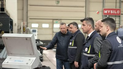 Aksaray İl Sanayi ve Teknoloji Müdürü Ferdi Gürel, beraberinde ekibiyle