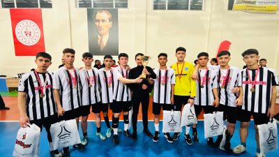 Aksaray’ın Eskil ilçesinde, Eskil Kaymakamlığı tarafından düzenlenen futsal turnuvasında büyük