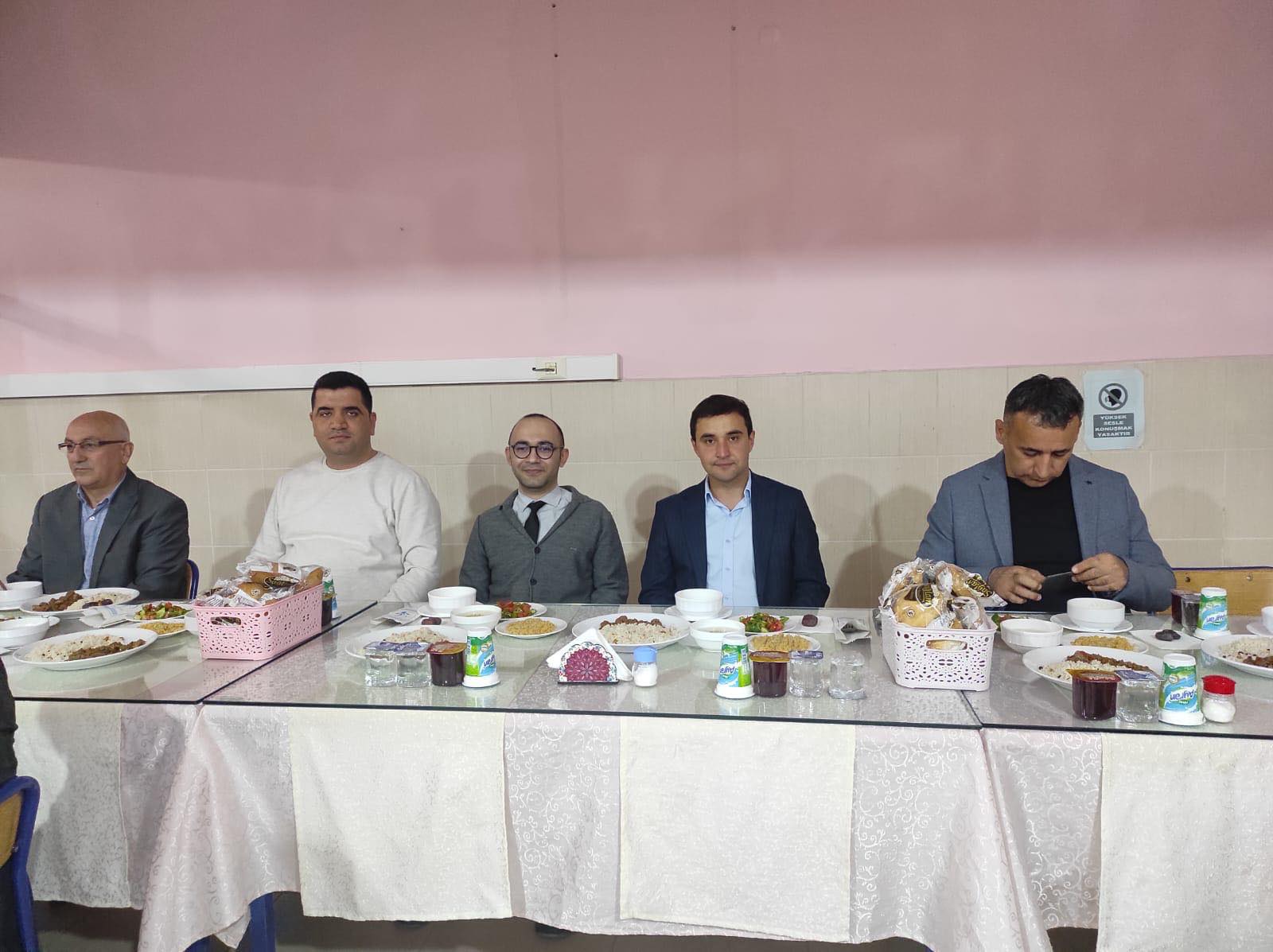 Ramazan’ın manevi huzuru paylaşıldı; Eskil’de iftar buluşması