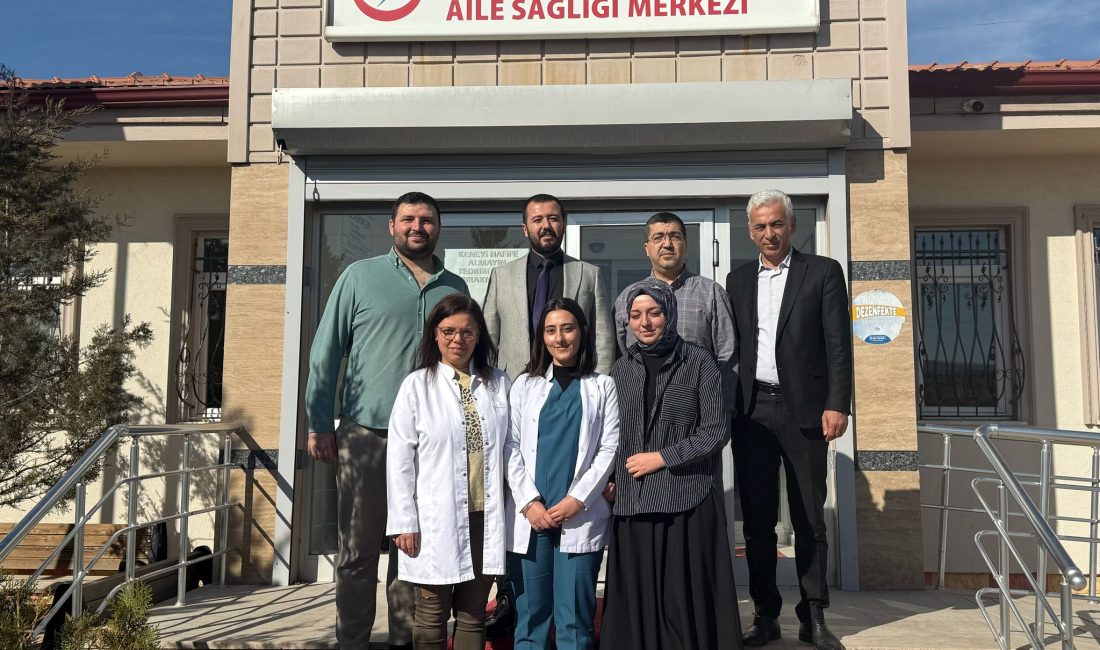 Halk Sağlığı Hizmetleri Başkanı Dr. Furkan Maraşlıoğlu, sağlık yöneticileriyle birlikte