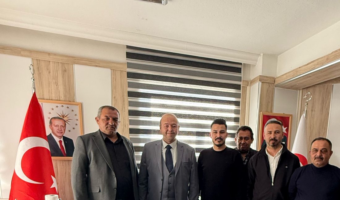 Aksaray Kızılay Şubesi’nde gerçekleşen seçimlerin ardından yeni yönetim görevine resmen